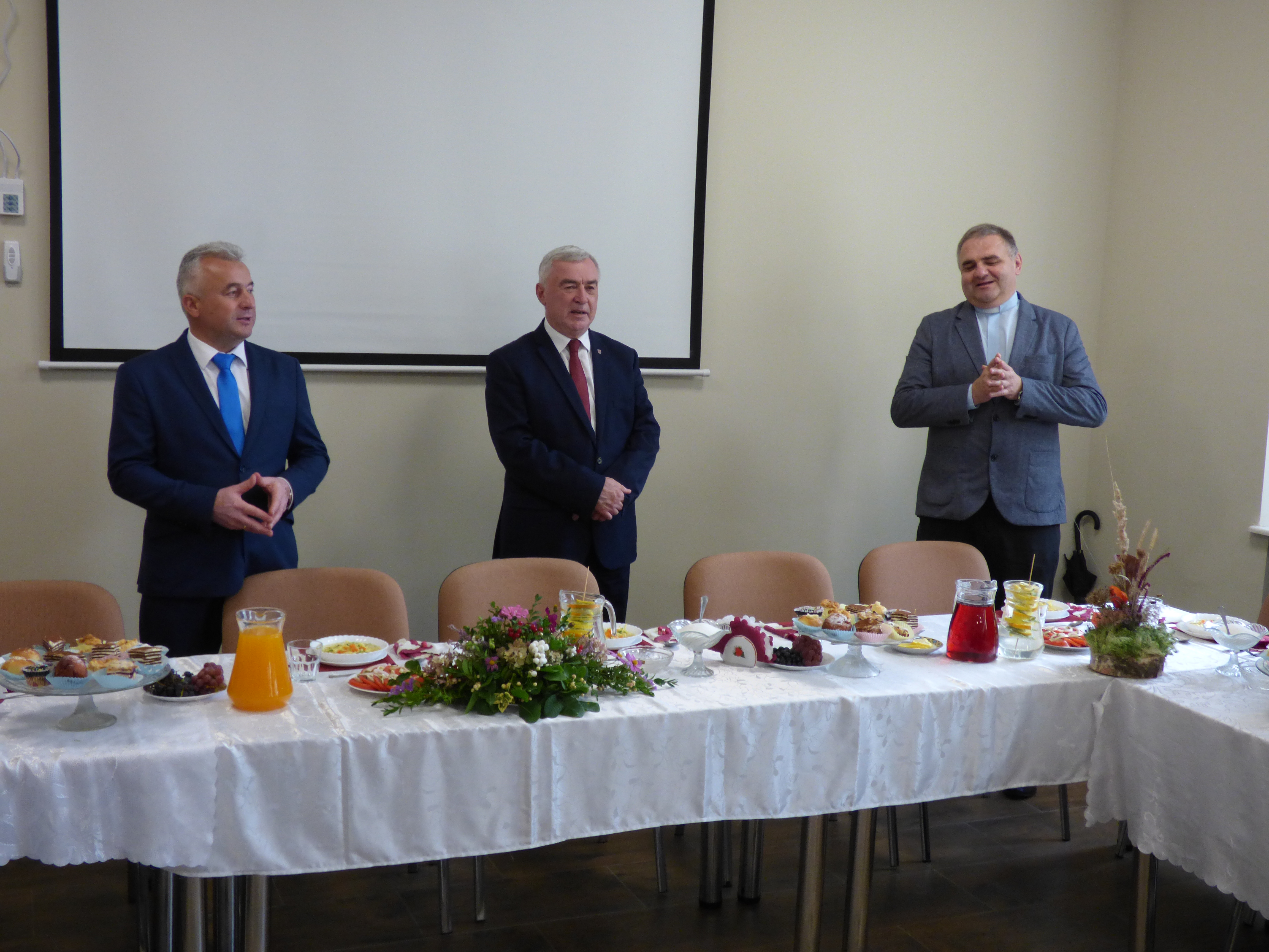 Zdjęcie z wizyty Marszałka Województwa Świętokrzyskiego w Gminie Ruda Maleniecka