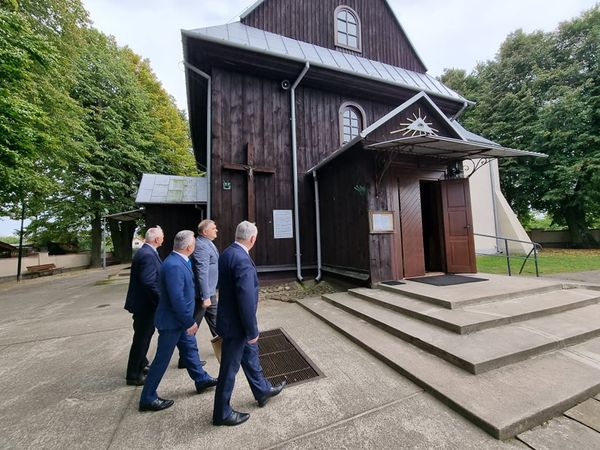 Zdjęcie z wizyty Marszałka Województwa Świętokrzyskiego w Gminie Ruda Maleniecka